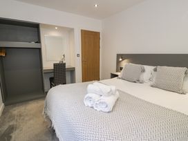 Classic Lodge 31 - North Wales - 1168199 - thumbnail photo 11