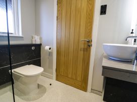 Classic Lodge 31 - North Wales - 1168199 - thumbnail photo 14