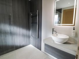 Classic Lodge 38 - North Wales - 1168202 - thumbnail photo 14