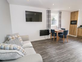 Classic Lodge 38 - North Wales - 1168202 - thumbnail photo 5