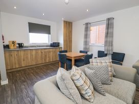 Luxury Lodge 44 - North Wales - 1168203 - thumbnail photo 6