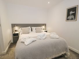 Luxury Lodge 44 - North Wales - 1168203 - thumbnail photo 16