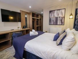 King Hotel Room - North Wales - 1168207 - thumbnail photo 6