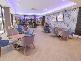 King Hotel Room - North Wales - 1168207 - thumbnail photo 19