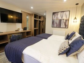 Twin Hotel Room - North Wales - 1168208 - thumbnail photo 5