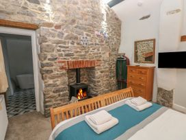 Blacksmiths Cottage - South Wales - 1168232 - thumbnail photo 16