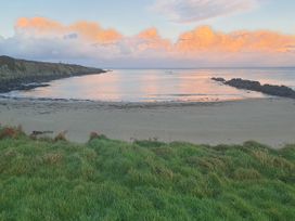 Sea View Lower Apartment - County Donegal - 1168267 - thumbnail photo 15