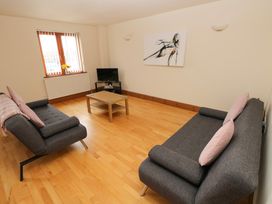 15 Sovereign House - South Wales - 1168491 - thumbnail photo 11