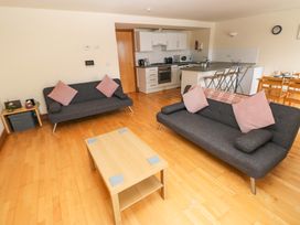 15 Sovereign House - South Wales - 1168491 - thumbnail photo 12