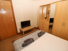 15 Sovereign House - South Wales - 1168491 - thumbnail photo 19