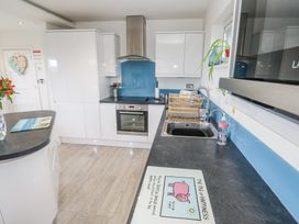 Petroc - Cornwall - 1168516 - thumbnail photo 11