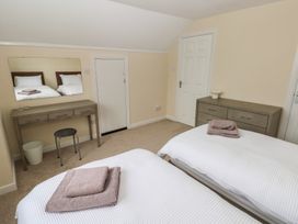Shearwater - South Wales - 1168703 - thumbnail photo 19