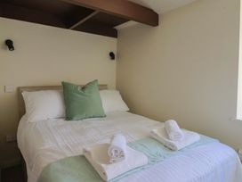 Drake's Hideaway - Dorset - 1168929 - thumbnail photo 13