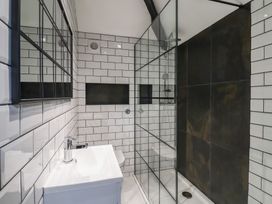 Drake's Hideaway - Dorset - 1168929 - thumbnail photo 16