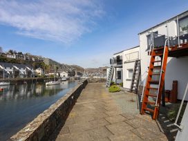 Sailing Home - North Wales - 1169357 - thumbnail photo 2