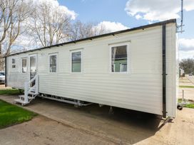 Billy’s Way  - Hayling Island - Hampshire - 1169544 - thumbnail photo 1