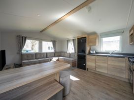 Billy’s Way  - Hayling Island - Hampshire - 1169544 - thumbnail photo 6