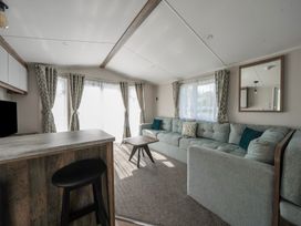 Wavecrest - Hayling Island - Hampshire - 1169546 - thumbnail photo 5