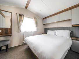 Wavecrest - Hayling Island - Hampshire - 1169546 - thumbnail photo 19