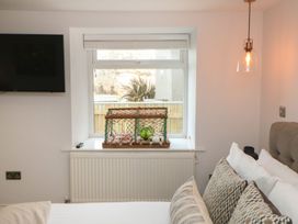 The Beach Apartment - Northumberland - 1170829 - thumbnail photo 15