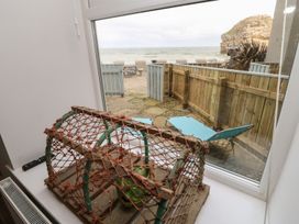 The Beach Apartment - Northumberland - 1170829 - thumbnail photo 16