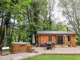 Roe Deer Lodge - North Yorkshire (incl. Whitby) - 1171340 - thumbnail photo 1