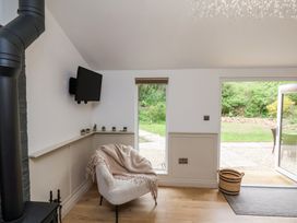 Roe Deer Lodge - North Yorkshire (incl. Whitby) - 1171340 - thumbnail photo 6