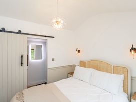 Roe Deer Lodge - North Yorkshire (incl. Whitby) - 1171340 - thumbnail photo 15