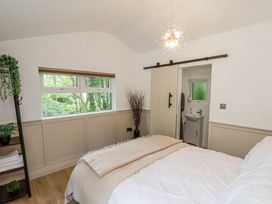 Roe Deer Lodge - North Yorkshire (incl. Whitby) - 1171340 - thumbnail photo 17