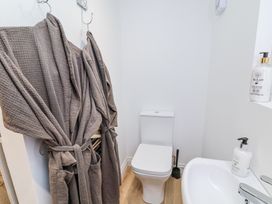 Roe Deer Lodge - North Yorkshire (incl. Whitby) - 1171340 - thumbnail photo 21