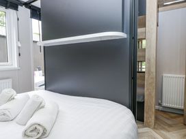 Woof Luxury Family Pod - Lake District - 1171939 - thumbnail photo 21