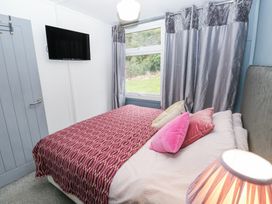7 The Woodlands - South Wales - 1172023 - thumbnail photo 13