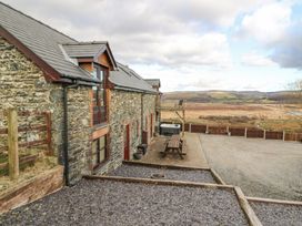 Llwyngwinau Isaf Barn - Mid Wales - 1172093 - thumbnail photo 32