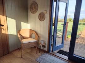 Fir Tree Shepherd's Hut - Mid Wales - 1172480 - thumbnail photo 10