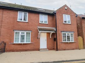 A house with windows and a door at 32 Quay Street in Scarborough