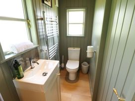 A bathroom with a sink and toilet at Primrose in Grimsby