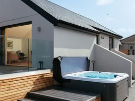 Shearwater - Cornwall - 1172818 - thumbnail photo 4