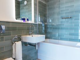 Shearwater - Cornwall - 1172818 - thumbnail photo 15