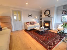 Sea Crest - Suffolk & Essex - 1172858 - thumbnail photo 4