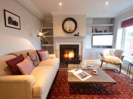 Sea Crest - Suffolk & Essex - 1172858 - thumbnail photo 2
