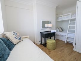Flat 7 Sand Acres - Dorset - 1172882 - thumbnail photo 12
