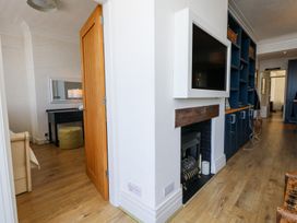 Flat 7 Sand Acres - Dorset - 1172882 - thumbnail photo 18
