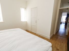 Flat 7 Sand Acres - Dorset - 1172882 - thumbnail photo 22