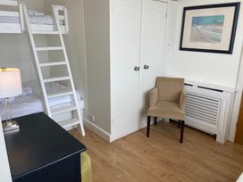 Flat 7 Sand Acres - Dorset - 1172882 - thumbnail photo 15