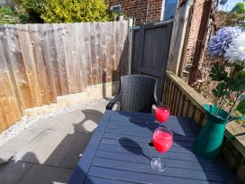 Harbour View - North Yorkshire (incl. Whitby) - 1173033 - thumbnail photo 24