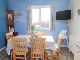 Seafield - Anglesey - 1173205 - thumbnail photo 10