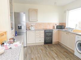 Seafield - Anglesey - 1173205 - thumbnail photo 11
