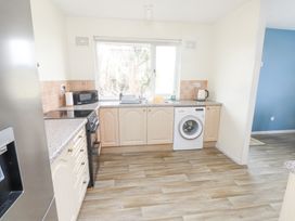 Seafield - Anglesey - 1173205 - thumbnail photo 12