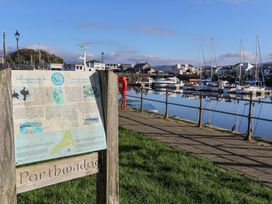 Captain’s Quarters - North Wales - 1173342 - thumbnail photo 17