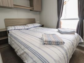 Caravan - Anglesey - 1173447 - thumbnail photo 9